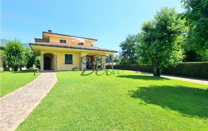 Villa in vendita a Capannori - foto 1