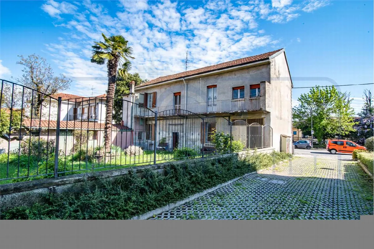 Palazzo/Stabile in vendita a Bollate - foto 3