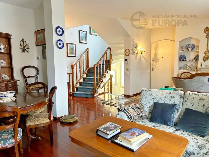 Villa in vendita a Padova, Guizza, Crocifisso, Ponte Quattro Martiri, Voltabarozzo, Salboro - foto 1
