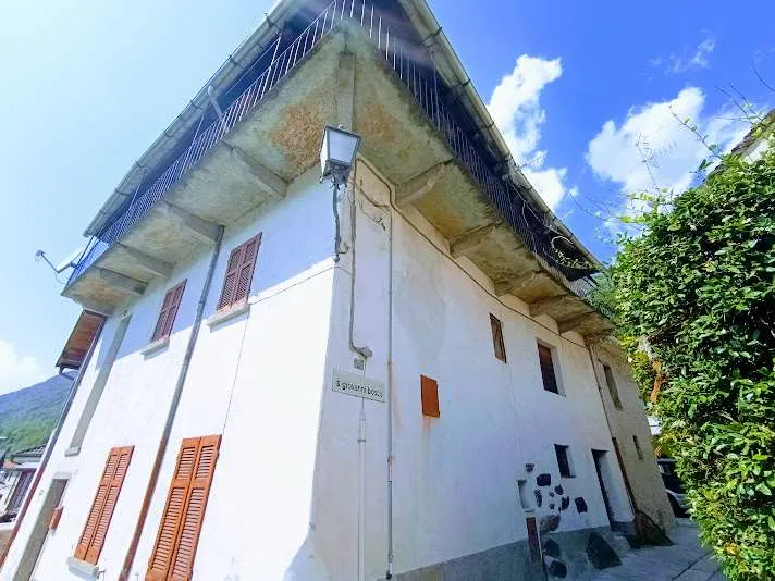 Casa Indipendente in vendita a Premosello-Chiovenda - foto 1