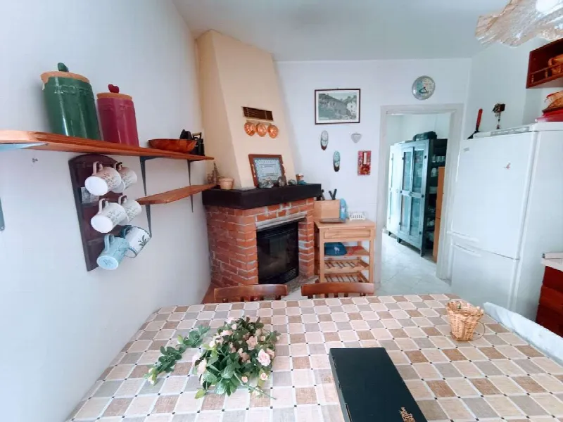 Casa Indipendente in vendita a Calasca-Castiglione - foto 1