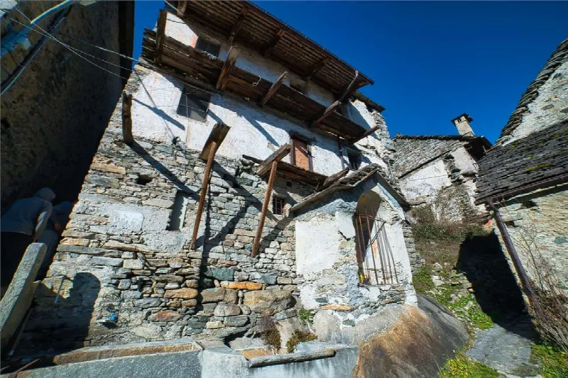 Rustico/Casale in vendita a Crevoladossola - foto 8