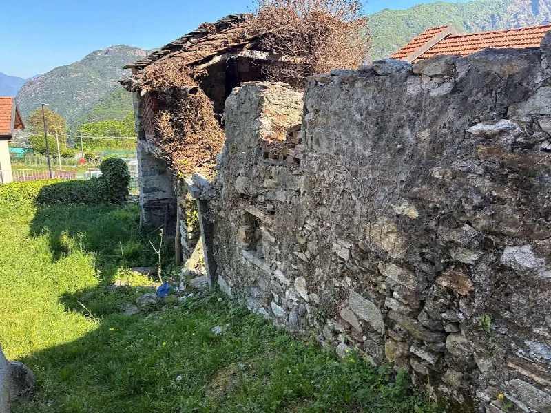 Rustico/Casale in vendita a Casale Corte Cerro - foto 3