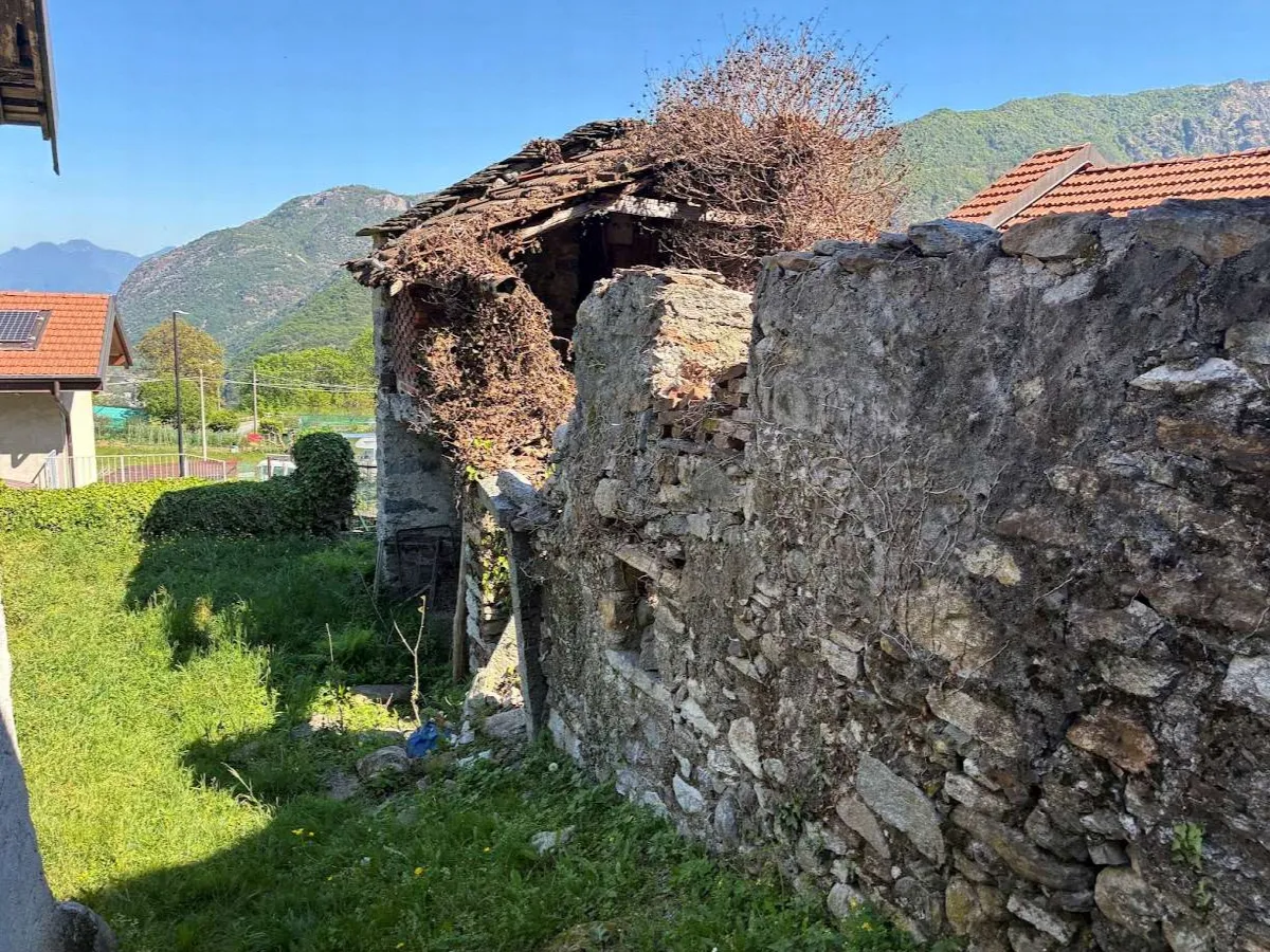Rustico/Casale in vendita a Casale Corte Cerro - foto 4