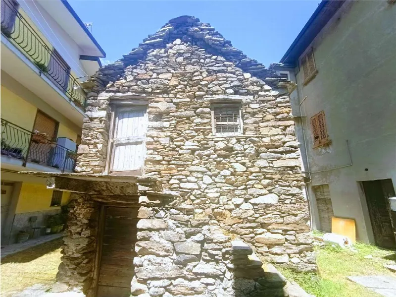 Rustico/Casale in vendita a Piedimulera - foto 1