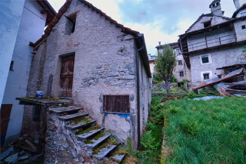 Rustico/Casale in vendita a Re - foto 2