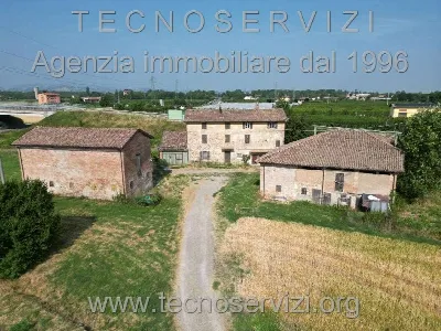 Casa Indipendente in vendita a Savignano s... - foto 1