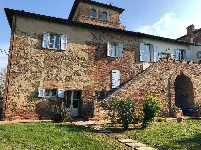 Rustico/Casale in vendita a Foiano della Chiana - foto 1