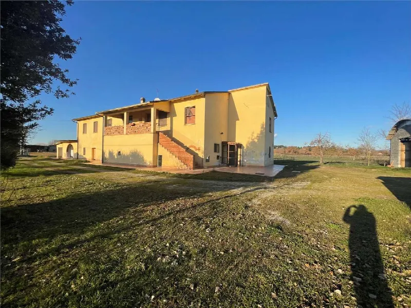 Rustico/Casale in vendita a Torrita di Siena - foto 1