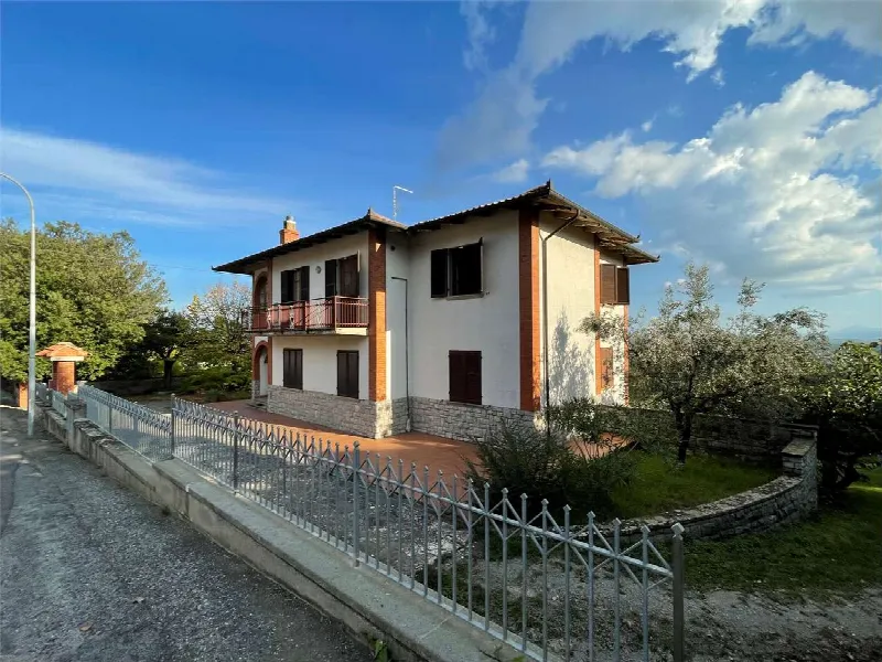 Villa in vendita a Lucignano - foto 2