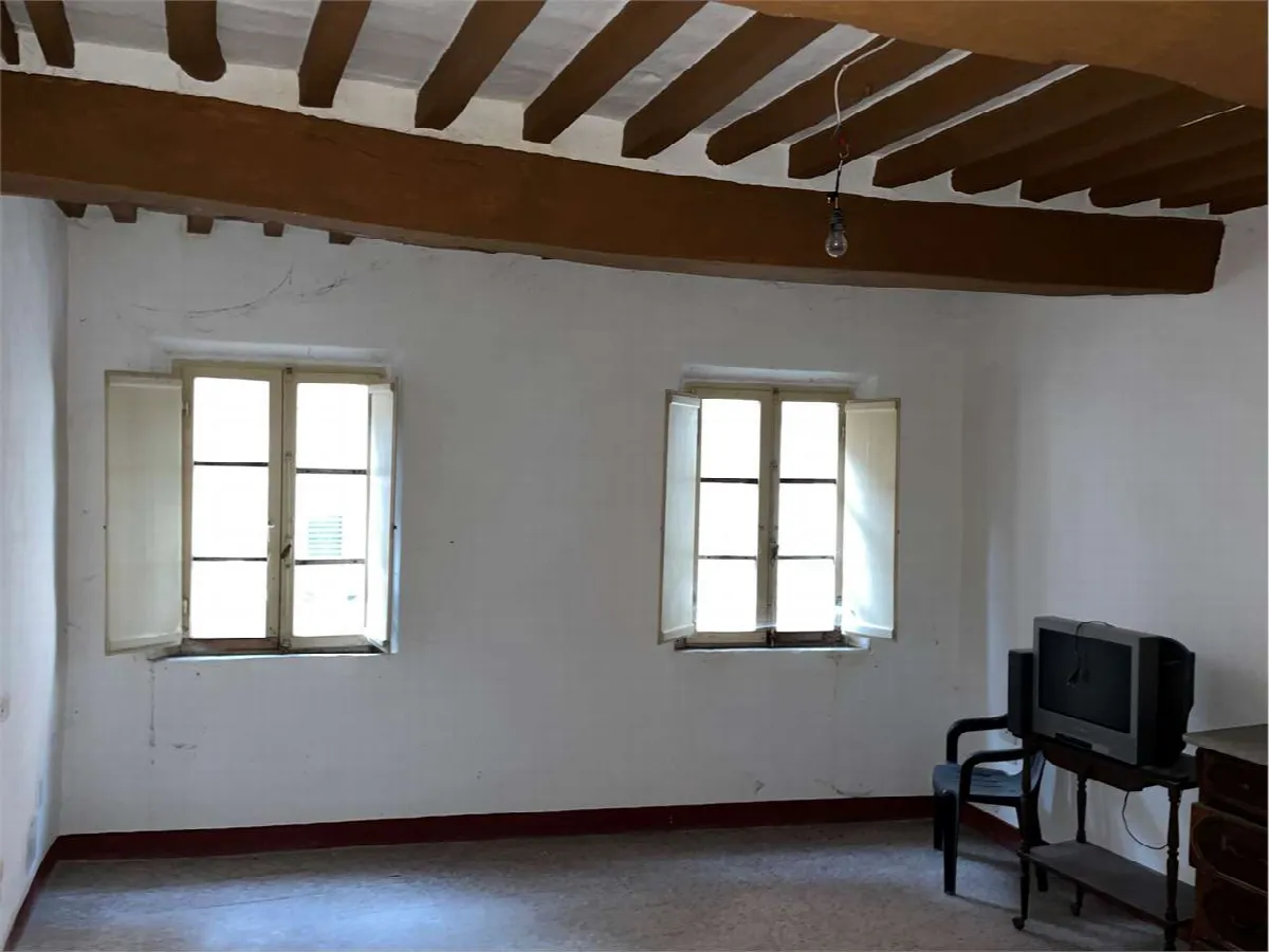 Palazzo/Stabile in vendita a Foiano della Chiana - foto 2