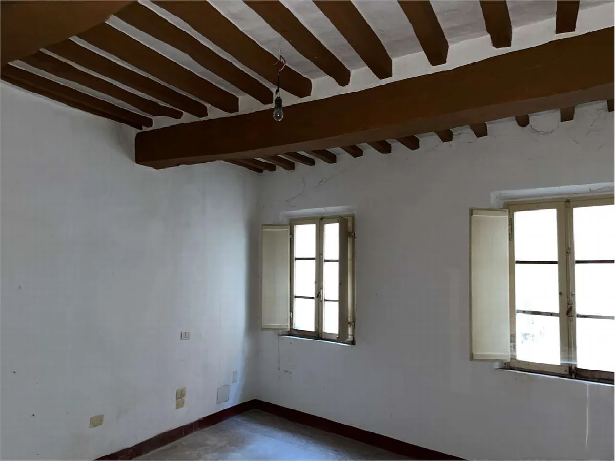 Palazzo/Stabile in vendita a Foiano della Chiana - foto 3