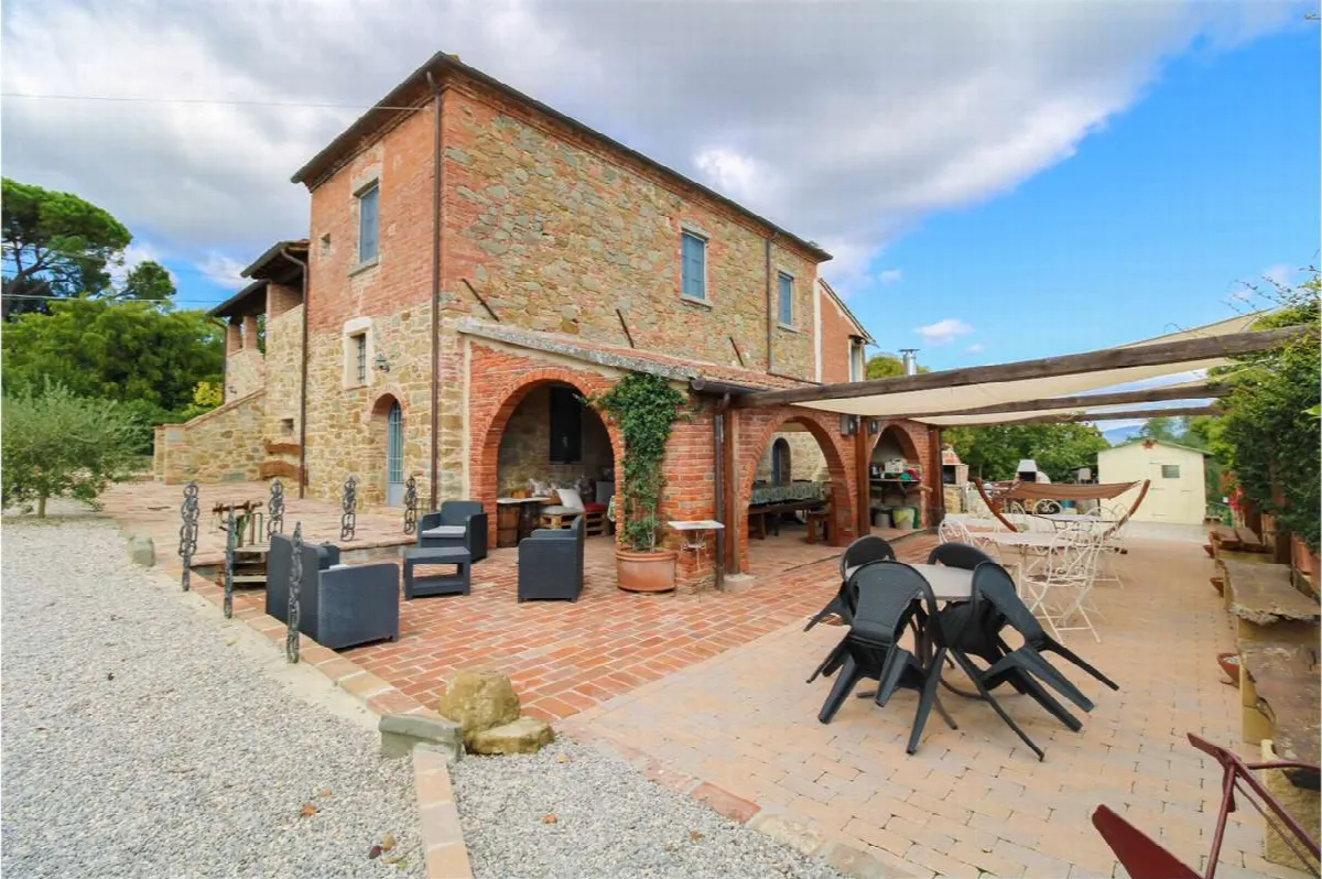 Rustico/Casale in vendita a Marciano della Chiana - foto 2