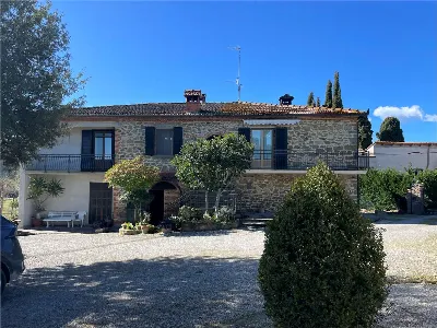 Rustico/Casale in vendita a Lucignano - foto 1