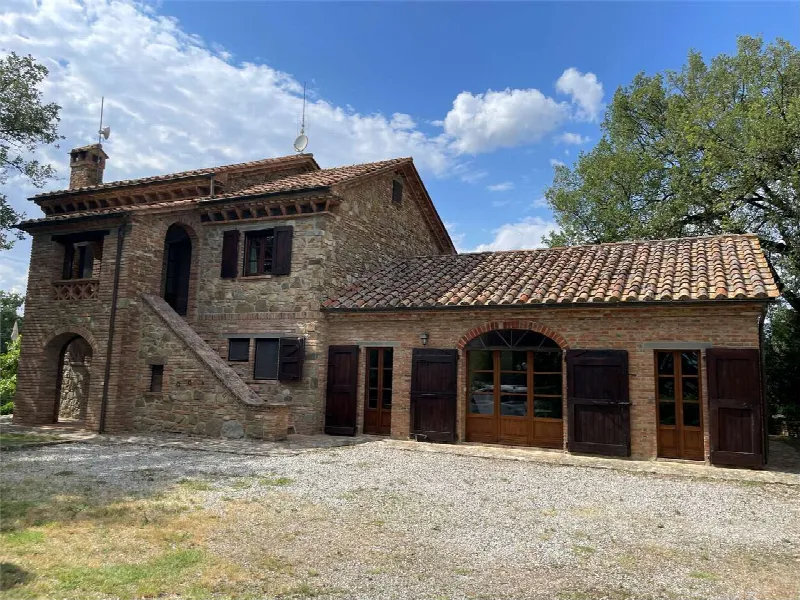 Rustico/Casale in vendita a Cortona - foto 1