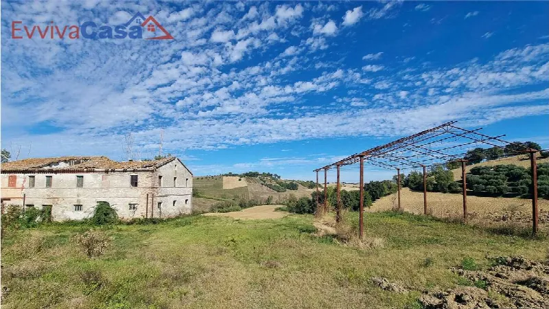 Rustico/Casale in vendita a Santa Maria Nuova - foto 2
