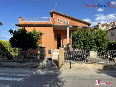 Casa Indipendente in vendita a Morro d'Alb... - foto 3