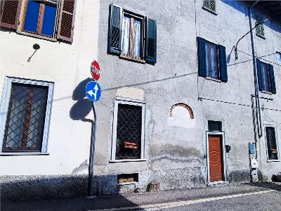 Appartamento in vendita a Azzate - foto 2