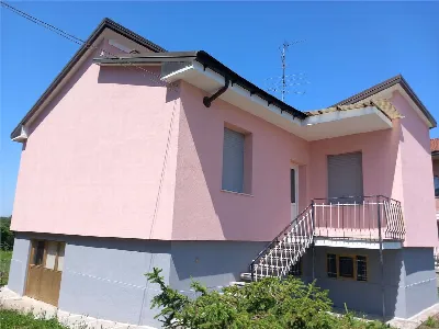 Villa a Novara