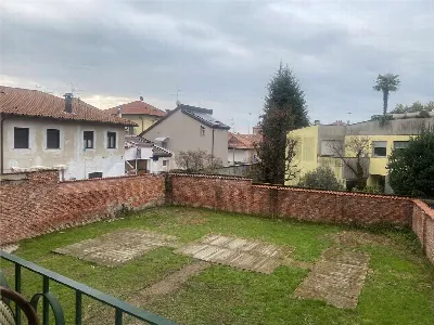 Palazzo/Stabile in vendita a Rho - foto 2
