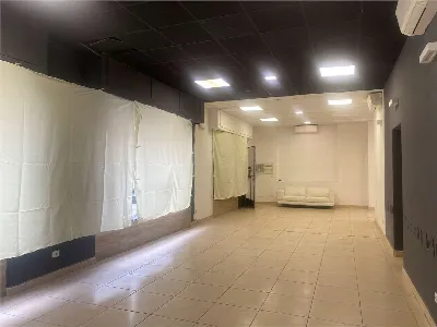 Palazzo/Stabile in vendita a Rho - foto 3