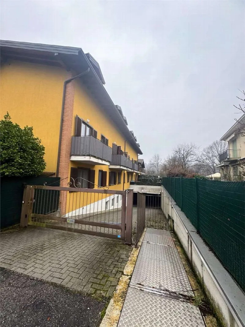Appartamento in vendita a Lozza - foto 4