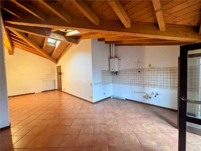 Appartamento in vendita a Lozza - foto 9