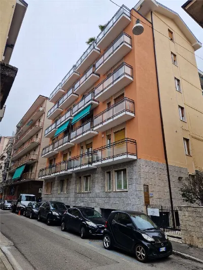 Ufficio in vendita a Varese - foto 1