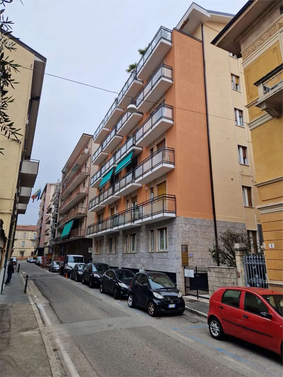 Appartamento in vendita a Varese, Centro, Biumo Inferiore, Biumo Superiore - foto 2