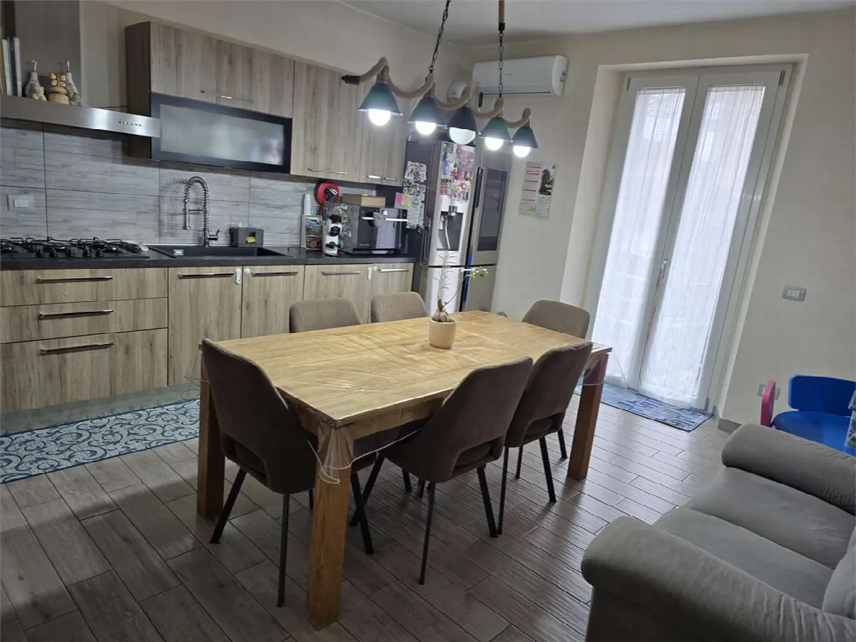 Villa in vendita a Varese - foto 2