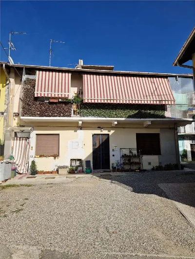 Appartamento in vendita a Cairate - foto 1