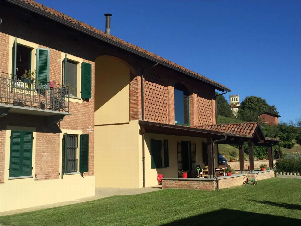 Rustico/Casale in vendita a Monale - foto 2