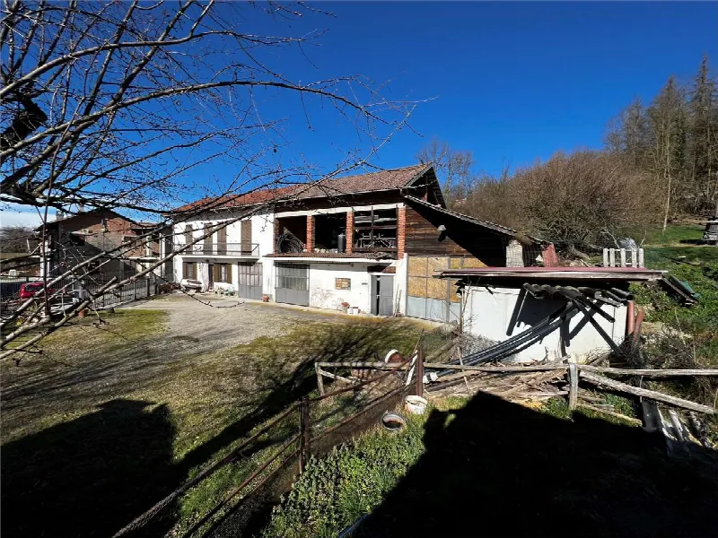 Rustico/Casale in vendita a Monale - foto 1