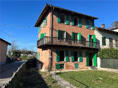 Rustico/Casale in vendita a Montiglio Monf... - foto 1