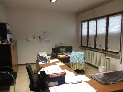 Ufficio a Valmadrera