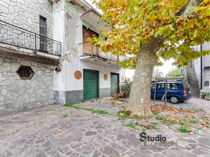 Palazzo/Stabile in vendita a Olginate - foto 4