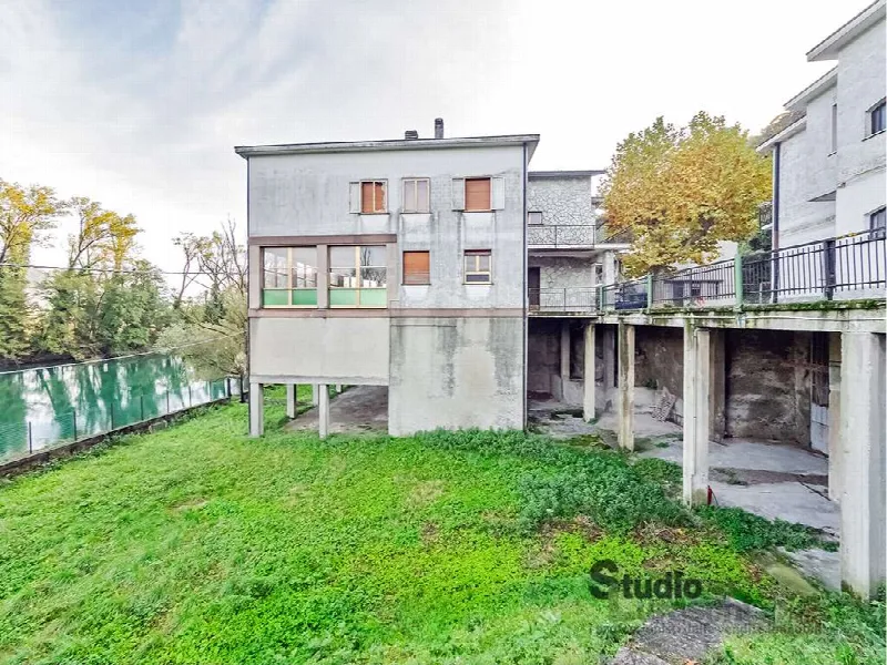 Palazzo/Stabile in vendita a Olginate - foto 8
