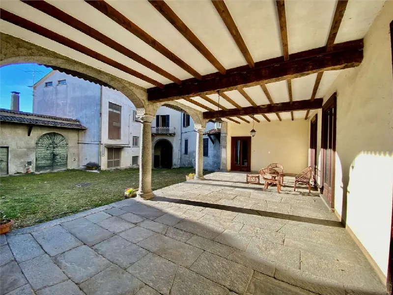 Palazzo/Stabile in vendita a Molteno - foto 8