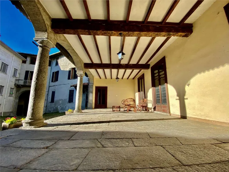 Palazzo/Stabile in vendita a Molteno - foto 9