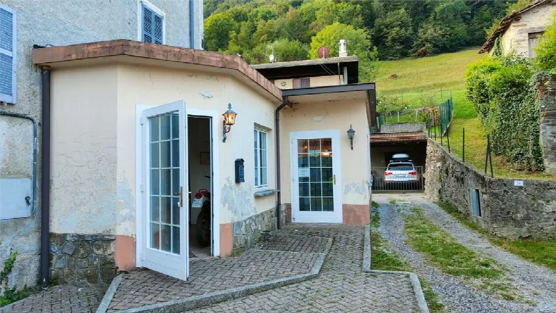 Appartamento in vendita a Parlasco - foto 1
