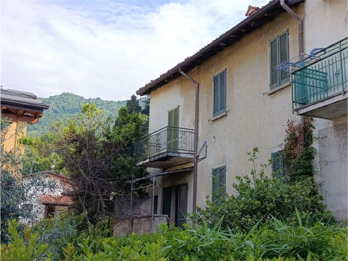 Rustico/Casale in vendita a Galbiate - foto 2