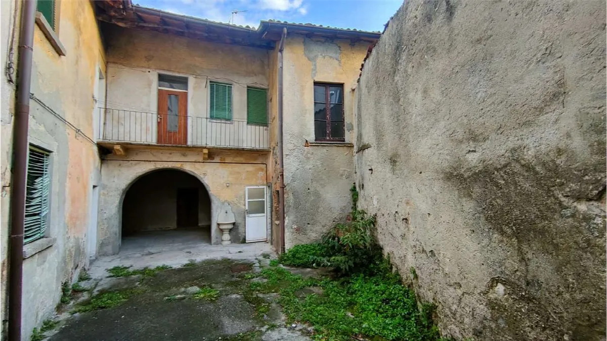 Rustico/Casale in vendita a Galbiate - foto 4