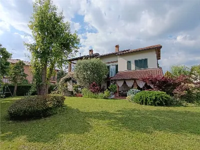 Villa a Paderno d'Adda