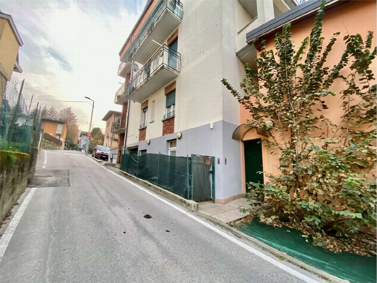 Palazzo/Stabile in vendita a Costa Masnaga - foto 3
