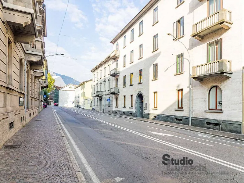 Ufficio in vendita a Lecco, Centro, lungolago - foto 2