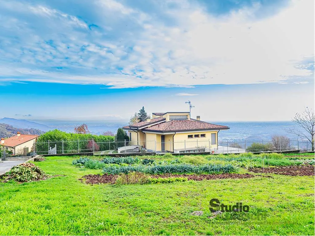 Villa in vendita a Colle Brianza - foto 2