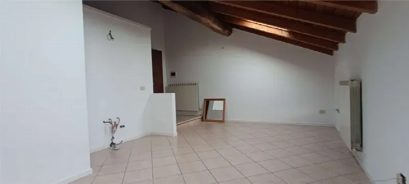 Appartamento in vendita a Dolzago - foto 1