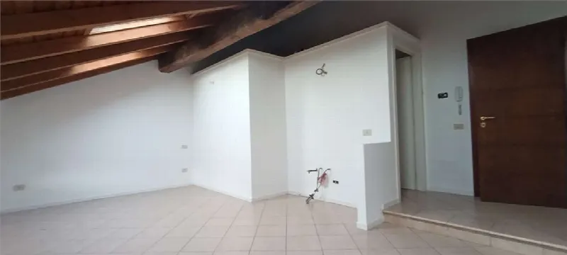Appartamento in vendita a Dolzago - foto 2