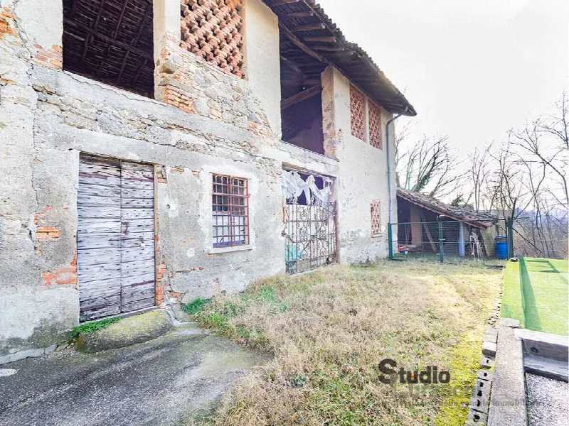 Rustico/Casale in vendita a Molteno - foto 1
