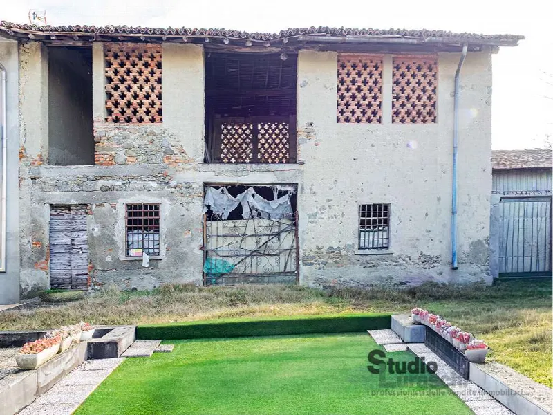 Rustico/Casale in vendita a Molteno - foto 2